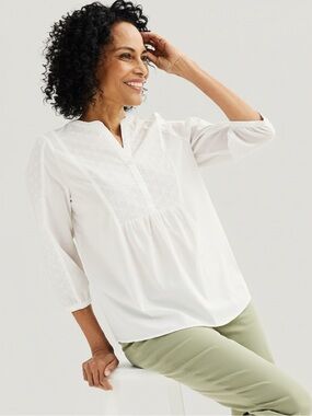 💜 White Eyelet Popover Split-V Peasant Tunic • NWOT • 30" p2p, 29" length